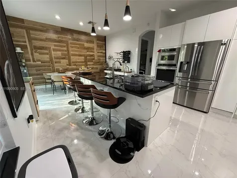 6923 Julia Gardens Drive Coconut Creek FL 33073