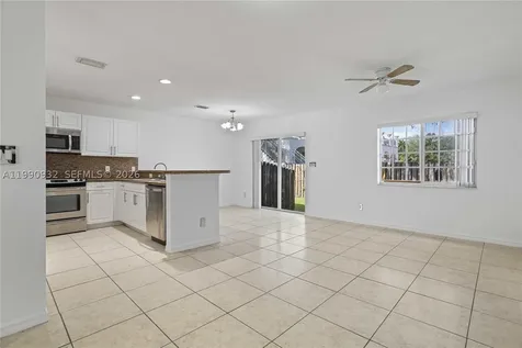 330 SW 2nd Avenue Hallandale Beach FL 33009