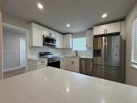 7571 Eaton Street Hollywood FL 33024