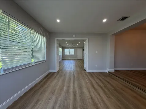 7571 Eaton Street Hollywood FL 33024