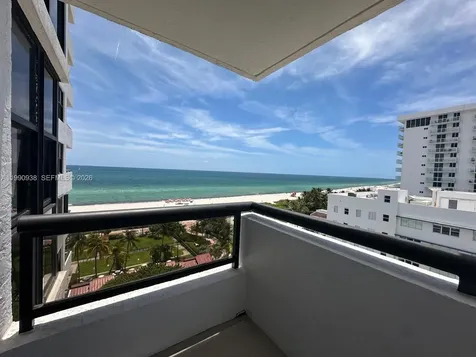 2555 Collins Avenue Miami Beach FL 33140