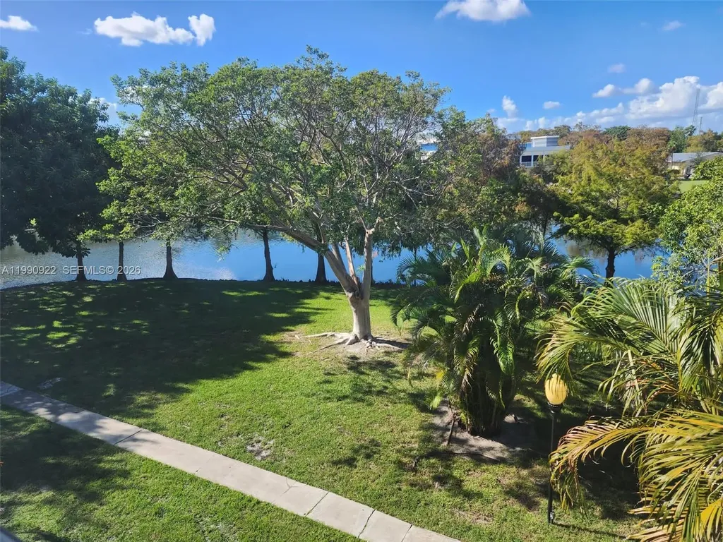 8370 Sands Point Boulevard Tamarac FL 33321