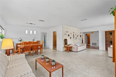 4800 SW 64th Avenue Miami FL 33155