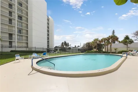 5420 N Ocean Drive Singer Island FL 33404