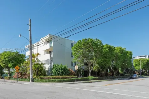 5838 SW 74th Terrace South Miami FL 33143