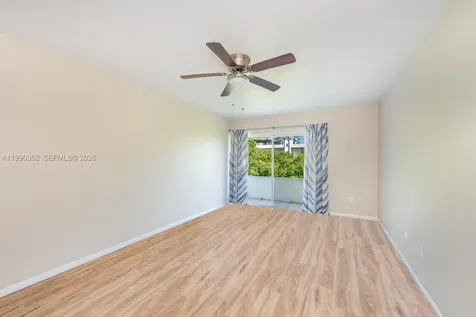 5838 SW 74th Terrace South Miami FL 33143