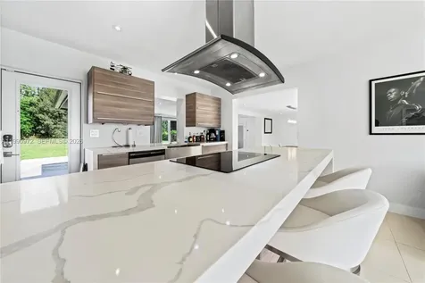 217 E Acre Drive Plantation FL 33317