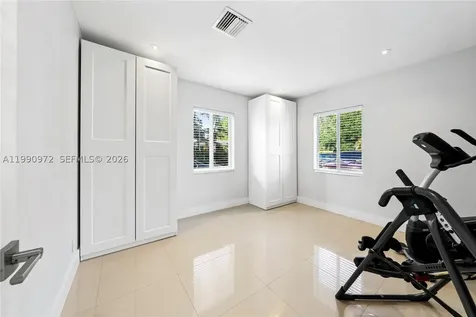 217 E Acre Drive Plantation FL 33317