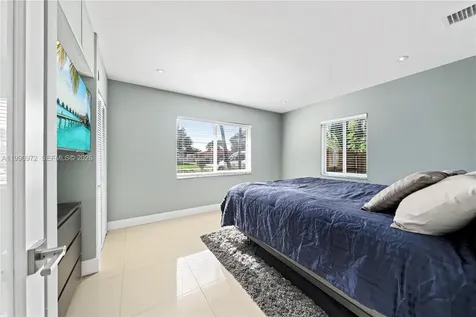 217 E Acre Drive Plantation FL 33317