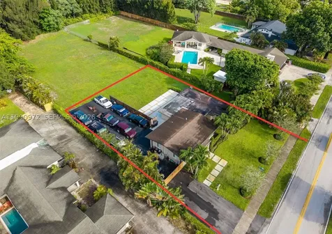 217 E Acre Drive Plantation FL 33317