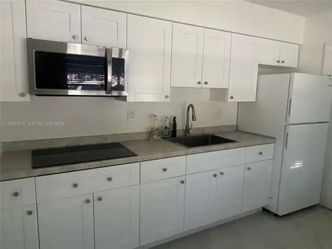 2100 N 14th Avenue Hollywood FL 33020