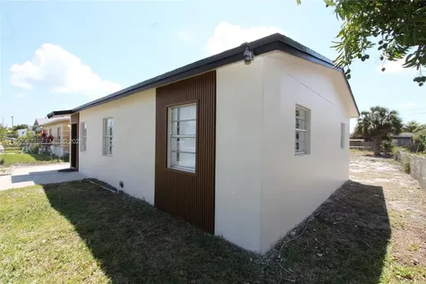 530 NW 10th Avenue Boynton Beach FL 33435