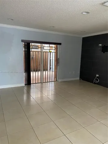 2367 W 74th Street Hialeah FL 33016