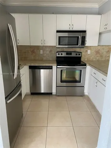 2367 W 74th Street Hialeah FL 33016