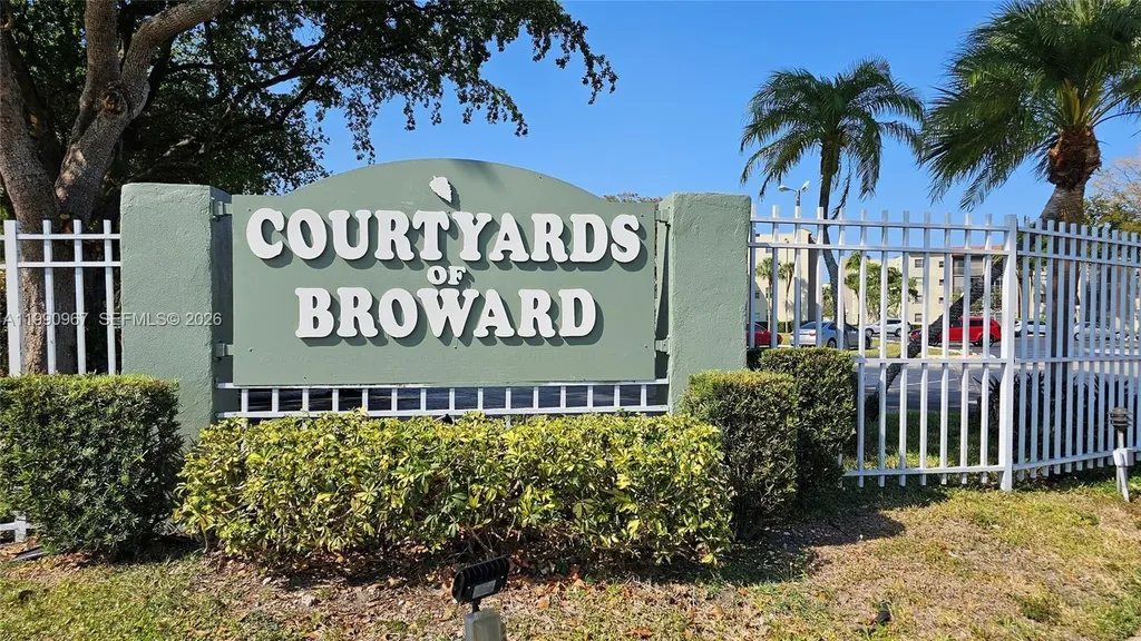 1800 SW 81st Avenue North Lauderdale FL 33068