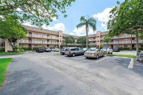 9201 Sunrise Lakes Boulevard Sunrise FL 33322