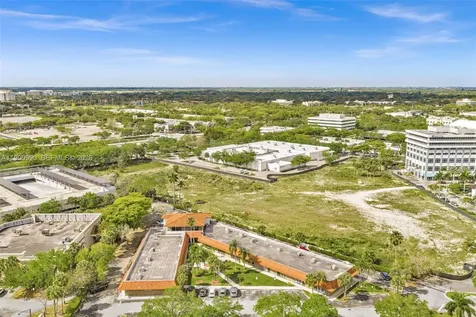 201 N University Drive Plantation FL 33324