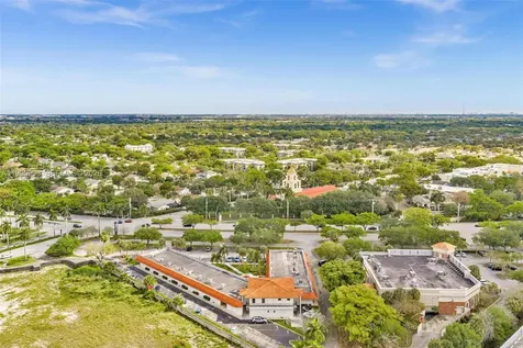 201 N University Drive Plantation FL 33324