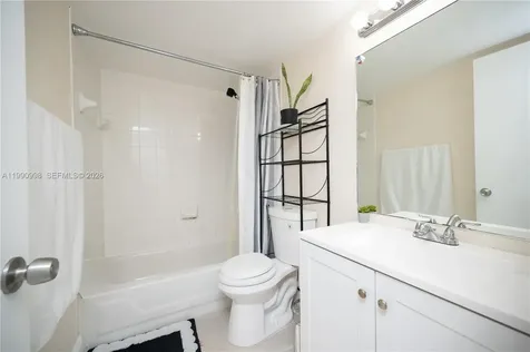 18890 NW 57 Avenue Hialeah FL 33015
