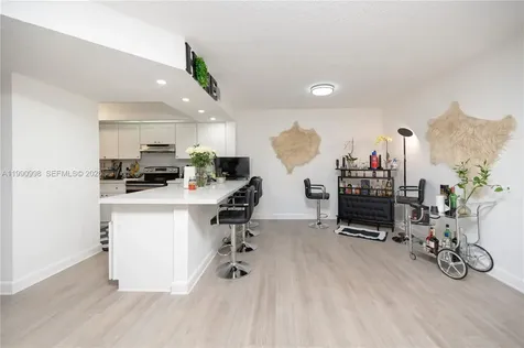 18890 NW 57 Avenue Hialeah FL 33015