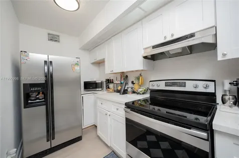 18890 NW 57 Avenue Hialeah FL 33015
