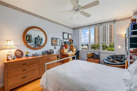888 Brickell Key Drive Miami FL 33131