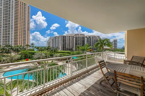 888 Brickell Key Drive Miami FL 33131