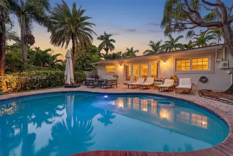 1661 Bel Air Avenue Lauderdale By The Sea FL 33062