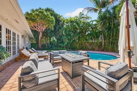 1661 Bel Air Avenue Lauderdale By The Sea FL 33062