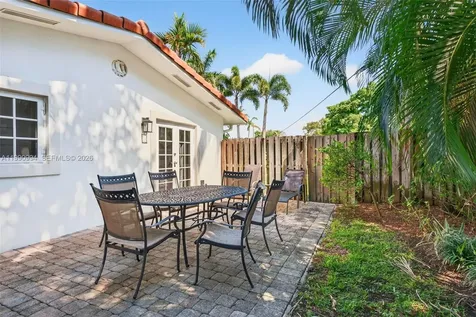 1661 Bel Air Avenue Lauderdale By The Sea FL 33062