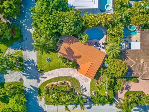 1661 Bel Air Avenue Lauderdale By The Sea FL 33062