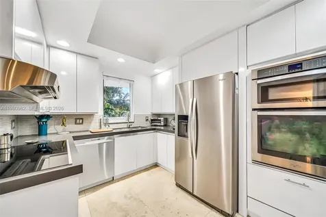 21050 Point Place Aventura FL 33180