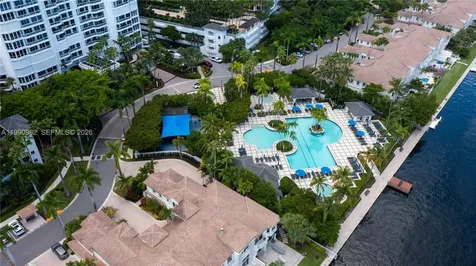 21050 Point Place Aventura FL 33180