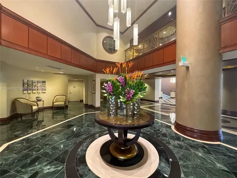 21050 Point Place Aventura FL 33180