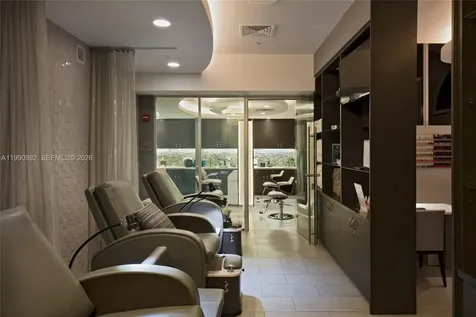 21050 Point Place Aventura FL 33180
