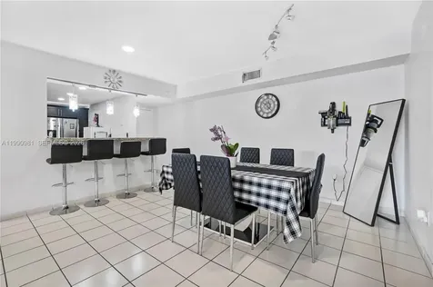 9403 SW 76th Street Miami FL 33173