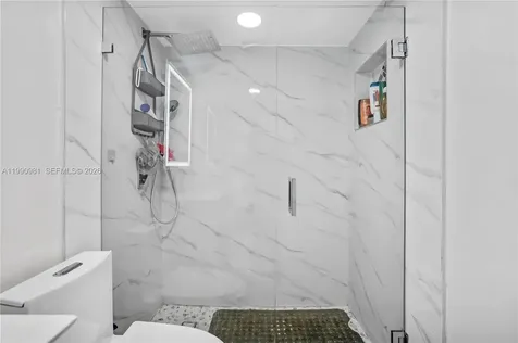 9403 SW 76th Street Miami FL 33173
