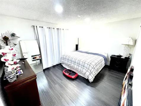 9403 SW 76th Street Miami FL 33173