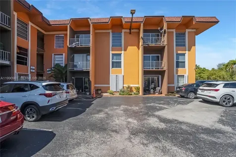 9403 SW 76th Street Miami FL 33173