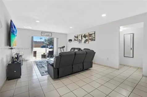 9403 SW 76th Street Miami FL 33173