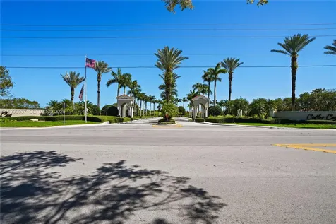 19343 SW 79th Avenue Cutler Bay FL 33157