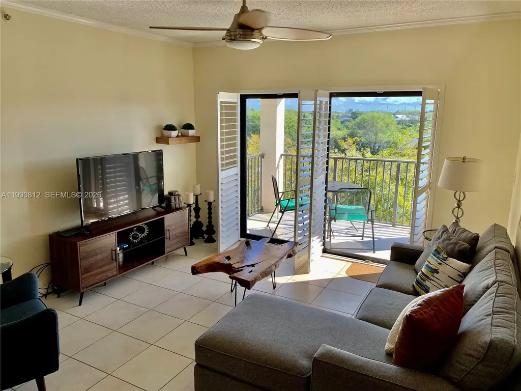 2105 Lavers Circle Delray Beach FL 33444