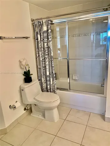 2105 Lavers Circle Delray Beach FL 33444