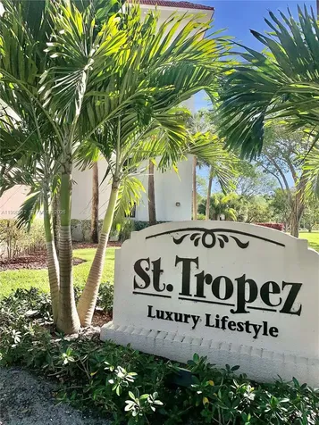 2105 Lavers Circle Delray Beach FL 33444