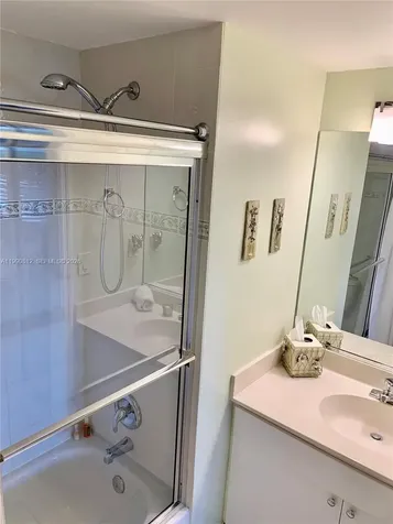 2105 Lavers Circle Delray Beach FL 33444