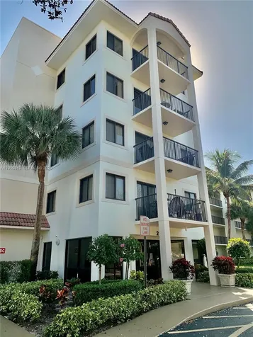 2105 Lavers Circle Delray Beach FL 33444