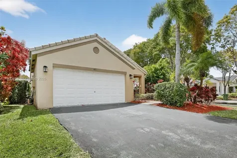 4219 Cherrywood Court Weston FL 33331