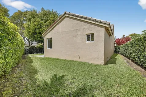 4219 Cherrywood Court Weston FL 33331