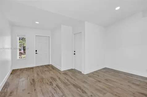 4219 Cherrywood Court Weston FL 33331