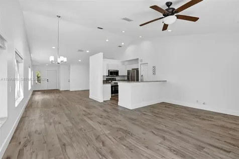 4219 Cherrywood Court Weston FL 33331